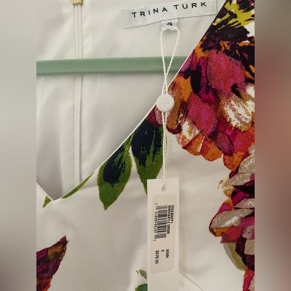 NWT floral printed cape sleeve mini. Trina Turk Sandcastle Dress Nordstrom - Picture 7 of 7